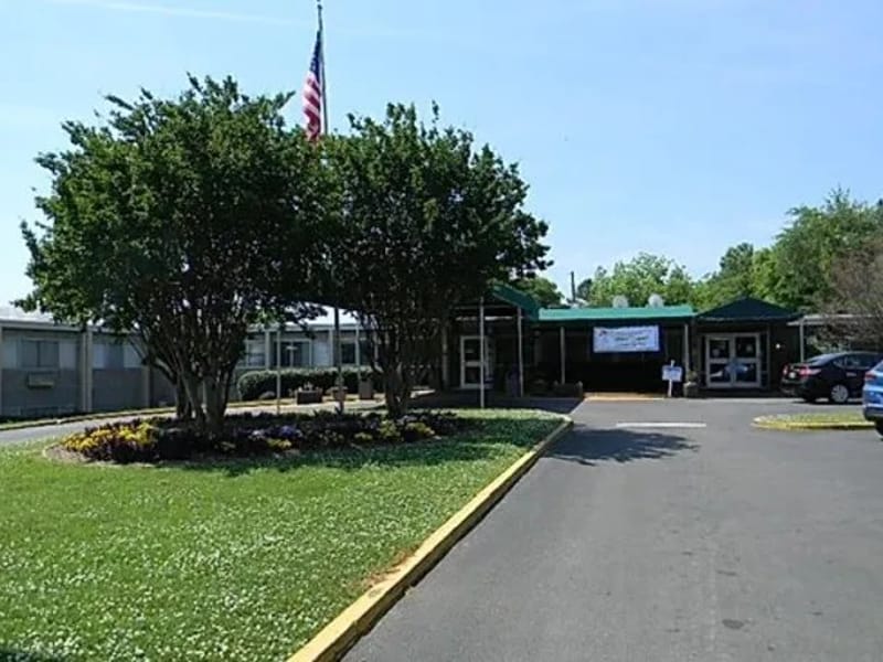 Arabella Health & Wellness of Birmingham - Nursing Home in Birmingham, AL photo 2