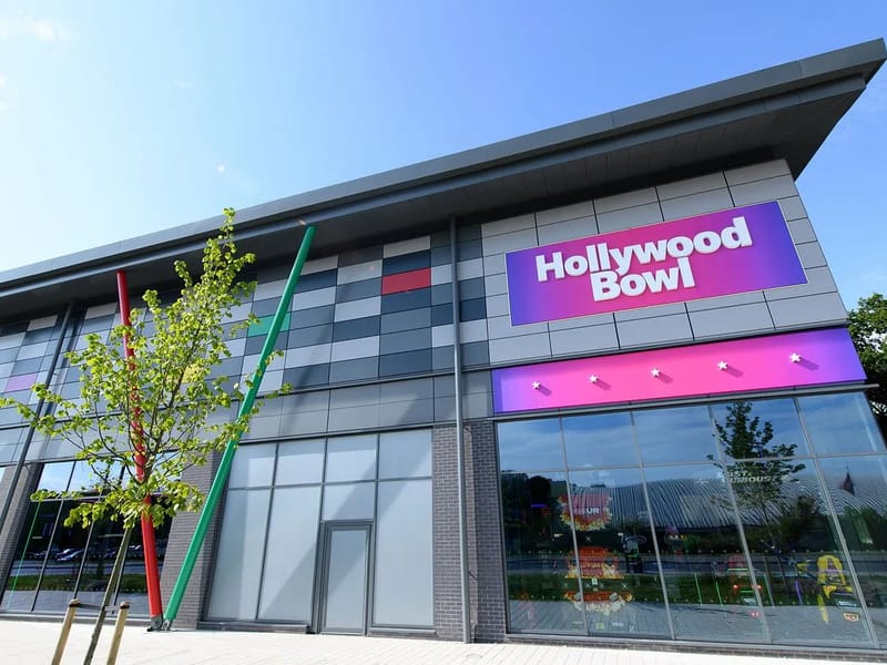 Pinewood and Hollywood in Colchester, England photo 2