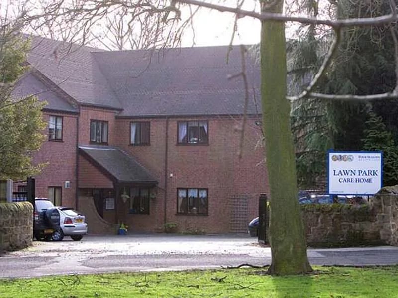 Lawn Park Care Home - Nursing Home in Sutton-In-Ashfield, England photo 5