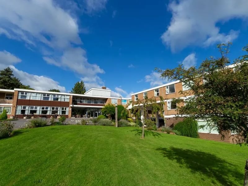 Nazareth House - Cheltenham - Nursing Home in Cheltenham, England photo 2