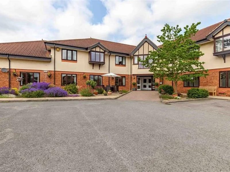 Lindum House - Nursing Home in Beverley, England photo 1