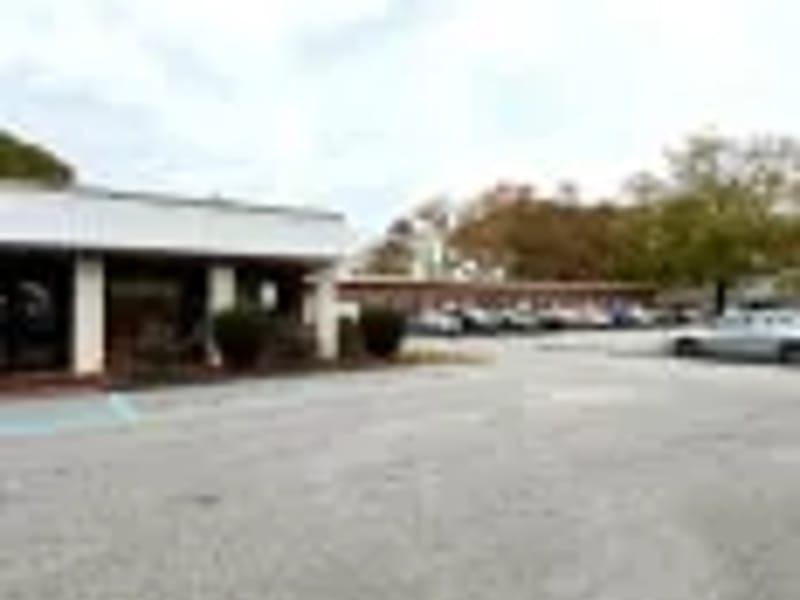 Northern Cardinal Rehabilitation and Nursing - Nursing Home in Suffolk, VA photo 2