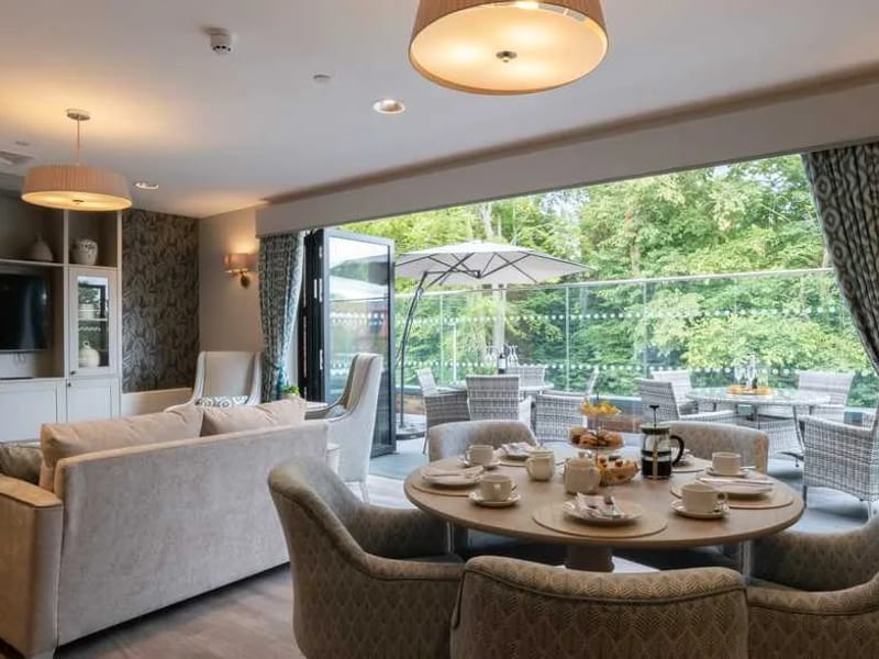 Floryn House Care Home - Nursing Home in Kidlington, England photo 3