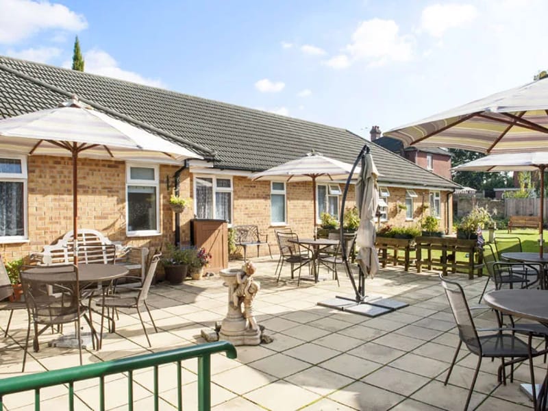 Sunnycroft Residential Care Home in Southampton, England photo 2