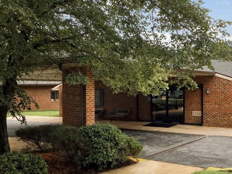 Complete Care at Laplata LLC - Nursing Home in Laplata, MD photo 1