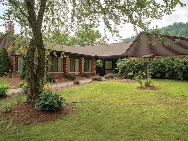 Wyoming Healthcare Center - Nursing Home in New Richmond, WV photo 1