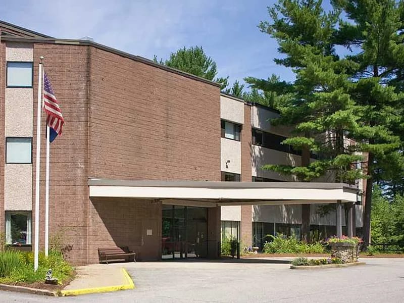 Ridgewood Center, Genesis Healthcare - Nursing Home in Bedford, NH photo 1