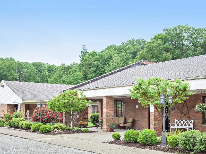 Cedar Ridge Center - Nursing Home in Sissonville, WV photo 1