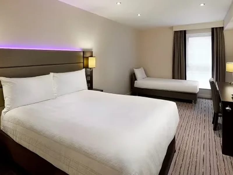 Royal Care Maidstone - Nursing Home in West Malling, England photo 3