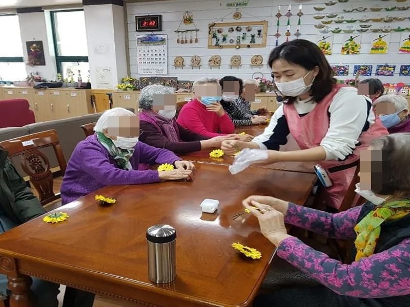 경남노인통합지원센터(주야간보호) - 주간보호 in 창원시, 경상남도 photo 2