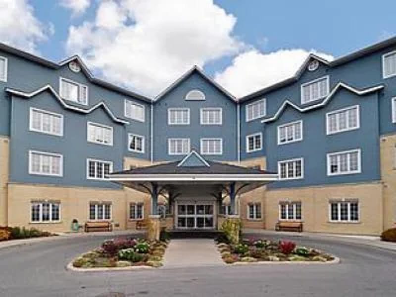 Glen Hill Strathaven - Nursing Home in Bowmanville, ON photo 2