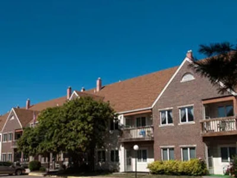 Elm Crest Retirement Comm - Assisted Living in Harlan, IA photo 3