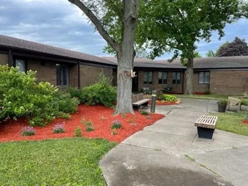 Elms, The - Nursing Home in Macomb, IL photo 2