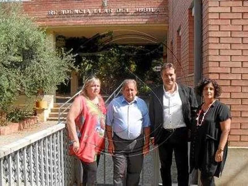 Residència per a la Gent Gran d'Almacelles - Hogar de Ancianos in Almacelles, Cataluña photo 2