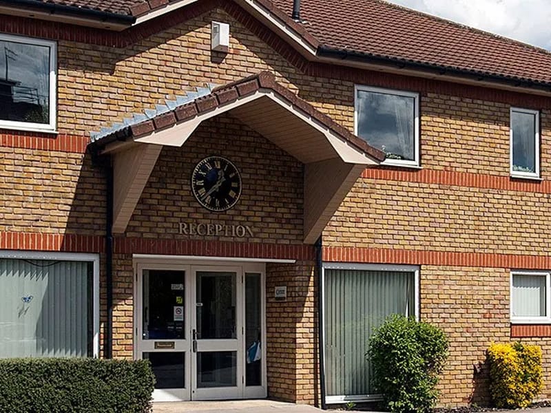 Manor Court Care Home - Nursing Home in Southall, England photo 2