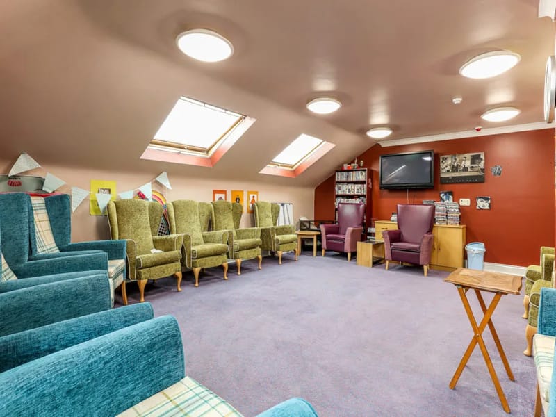 Elm Lodge - Nursing Home in Eastbourne, England photo 3