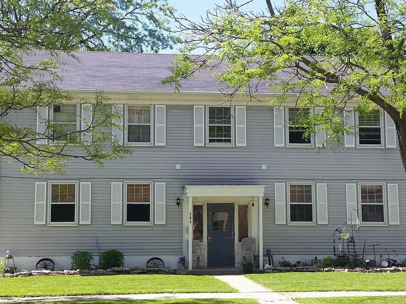 Chestnut Home - Assisted Living in Green Bay, WI photo 2