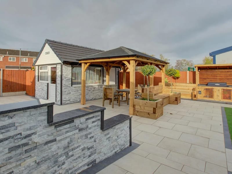 Grove Lodge Care Home - Nursing Home in Stockport, England photo 3