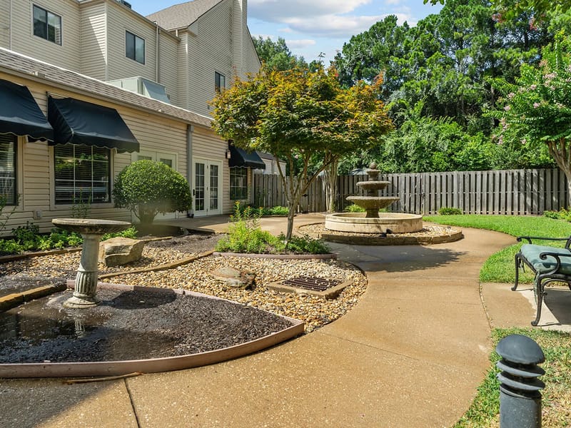Atria Willow Park - Assisted Living in Tyler, TX photo 3