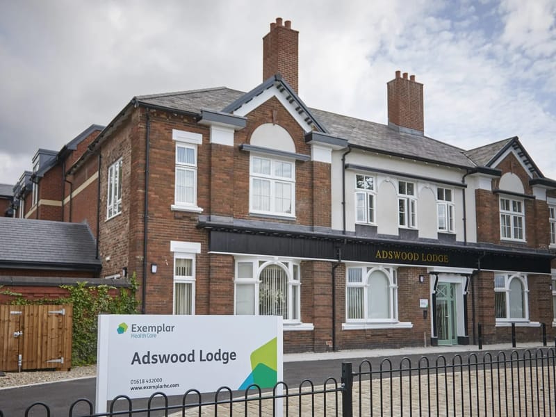 Adswood Lodge - Nursing Home in Stockport, England photo 2