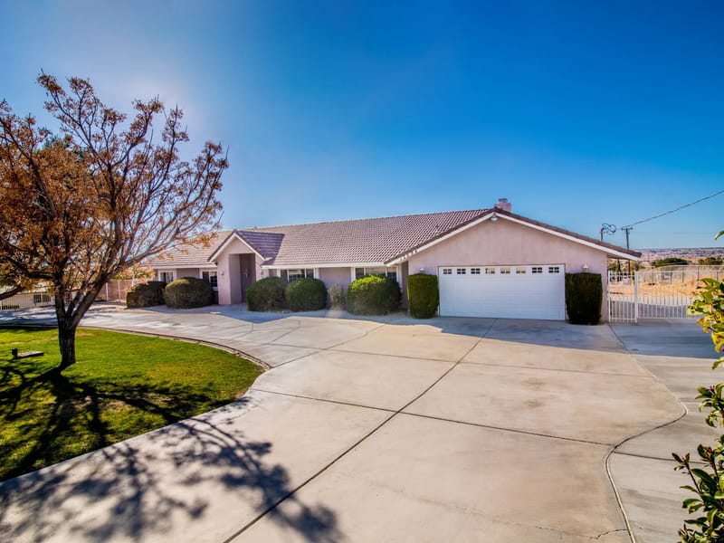 Apple Garden Seniors - Assisted Living in Apple Valley, CA photo 1