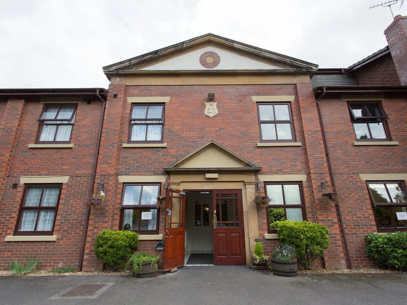 Jah-Jireh Charity Homes Leyland - Nursing Home in Leyland, England photo 2