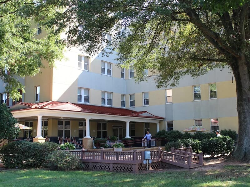 Peachtree Centre - Nursing Home in Gaffney, SC photo 2