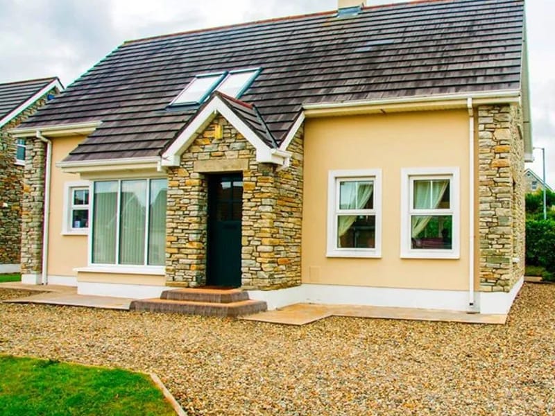 The Brambles Apartments - Assisted Living in Brighouse, England photo 3