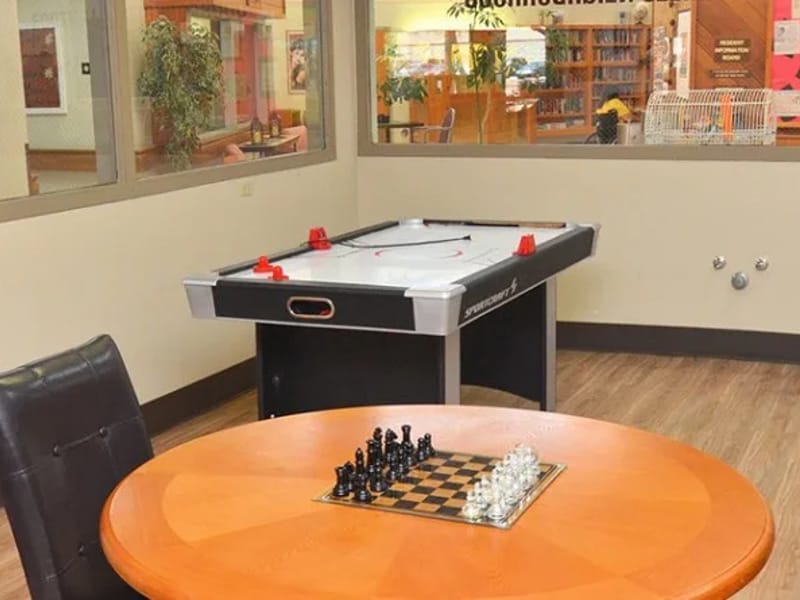 Foothills Rehabilitation Center - Nursing Home in Tucson, AZ photo 3