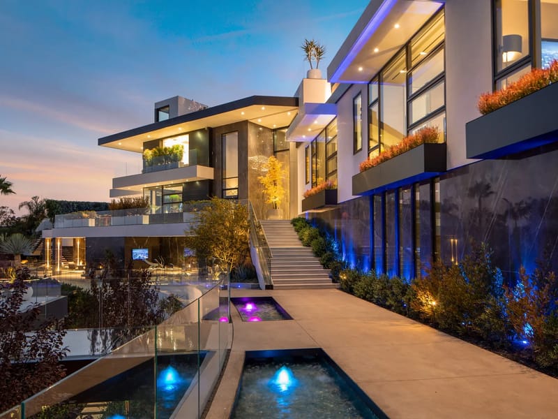 Adams House - Assisted Living in Troy, MI photo 1