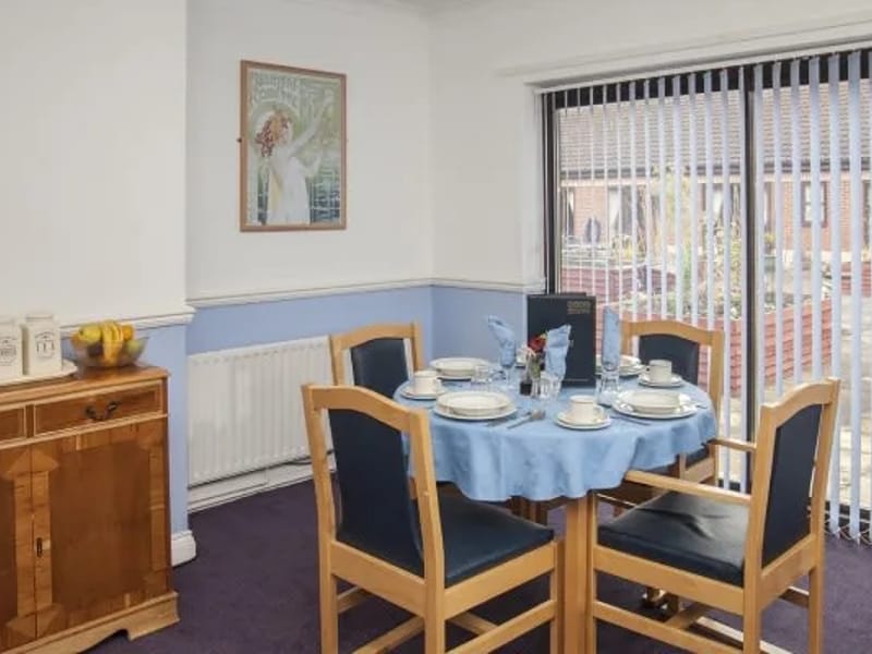 Woodview Care Centre - Assisted Living in Lincoln, England photo 3
