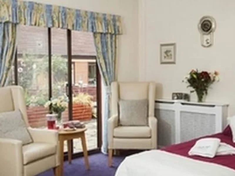 Woodview Care Centre - Assisted Living in Lincoln, England photo 2