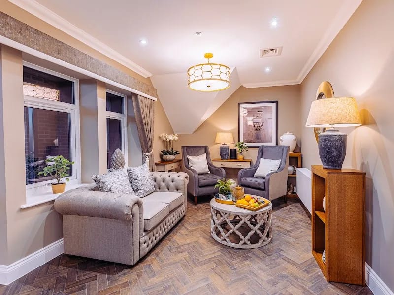 Mill Court Care Home - Nursing Home in Guildford, England photo 6