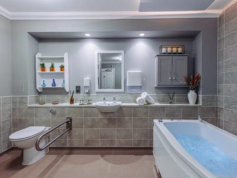 Mill Court Care Home - Nursing Home in Guildford, England photo 3