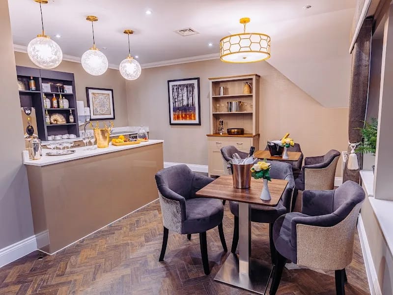 Mill Court Care Home - Nursing Home in Guildford, England photo 8