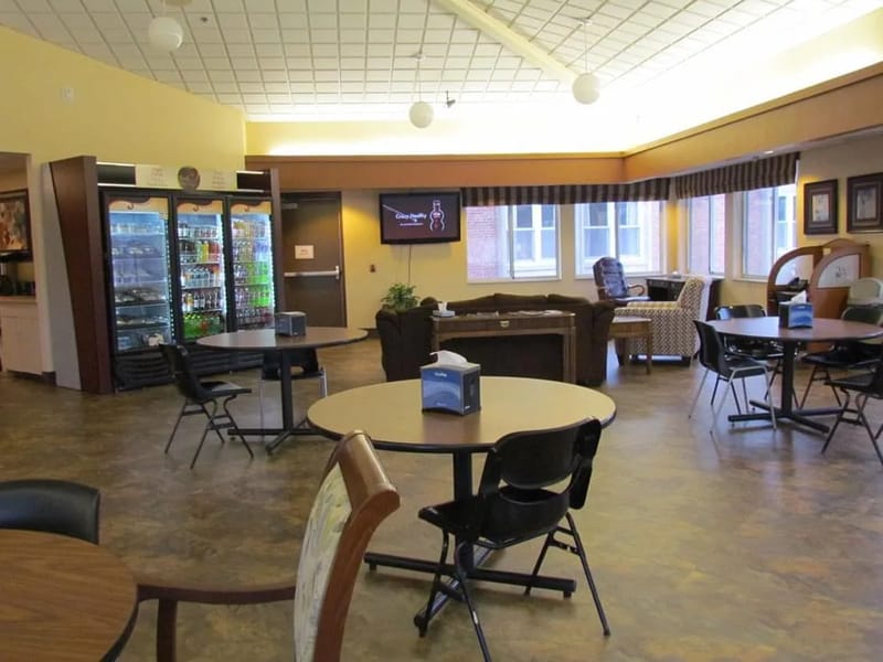 Green Isle Home - Assisted Living in Green Bay, WI photo 2