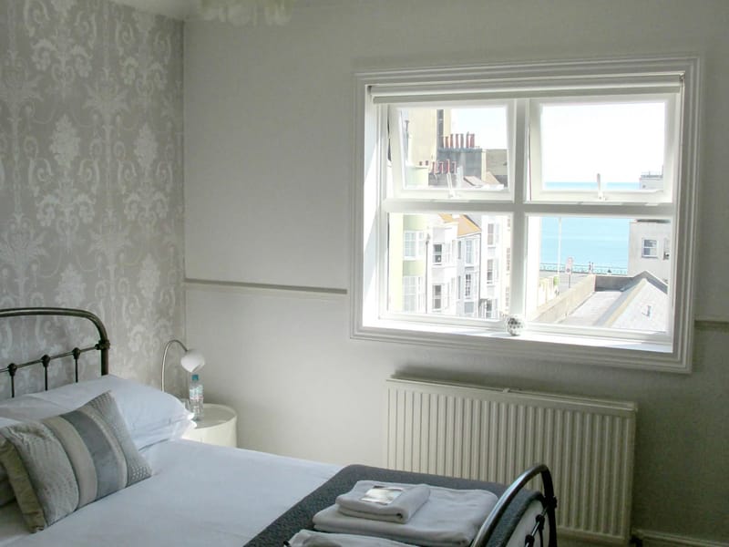 The Whitehouse - Assisted Living in Brighton, England photo 2