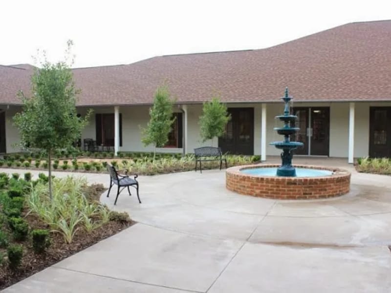Camelot Brookside - Nursing Home in Jennings, LA photo 2