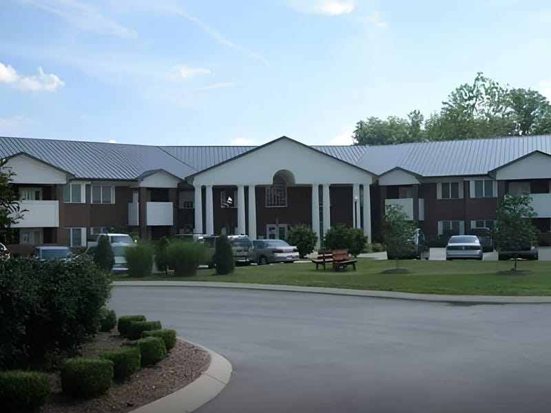 Lynnfield Place Assisted Care Living Facility - Assisted Living in Selmer, TN photo 1