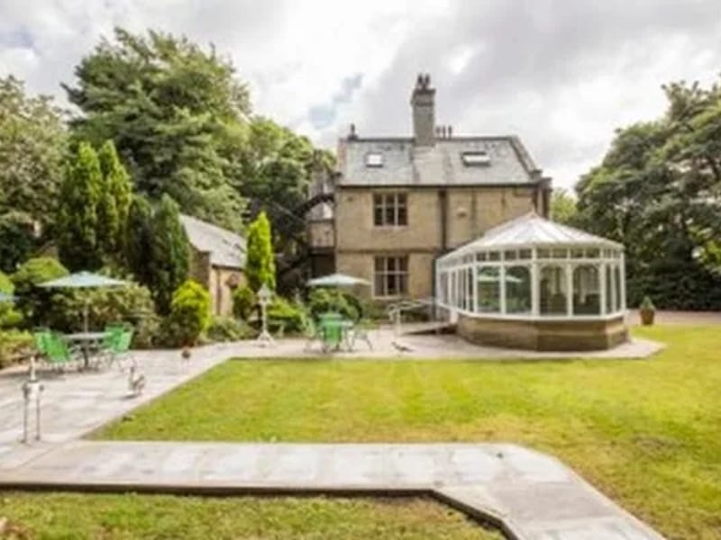 Park House Nursing Home - Nursing Home in Bradford, England photo 2