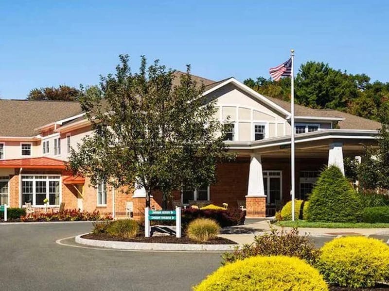 Atria Shaker - Assisted Living in Albany, NY photo 2