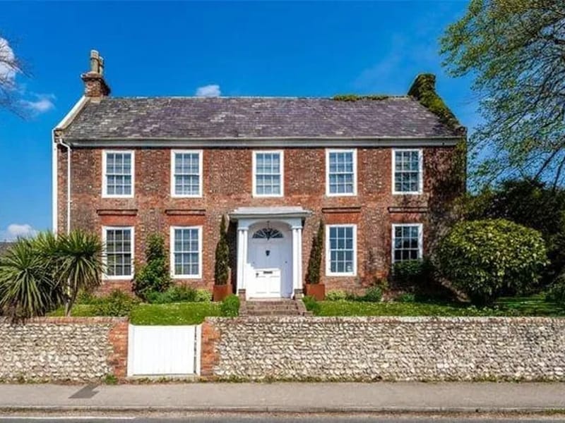 Old School House, Beehive Care in Worthing, England photo 3