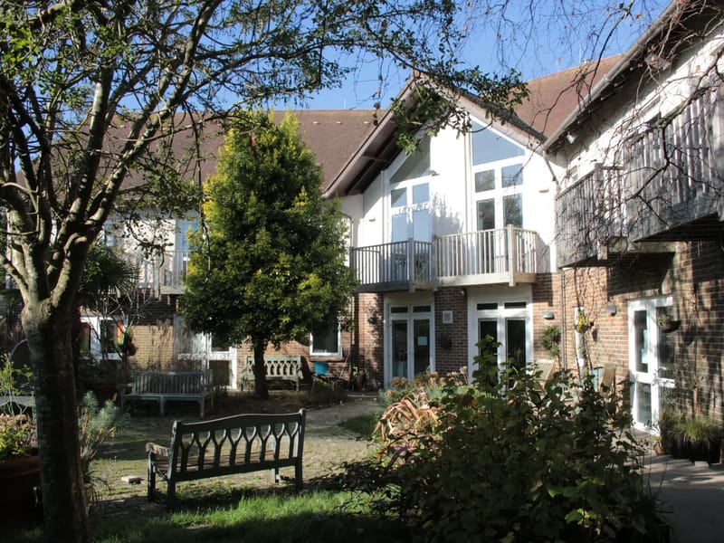 The Sussex Beacon - Assisted Living in Brighton, England photo 2