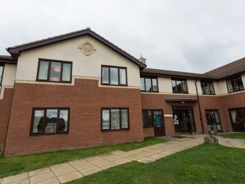 Allington House - Assisted Living in Billingham, England photo 3