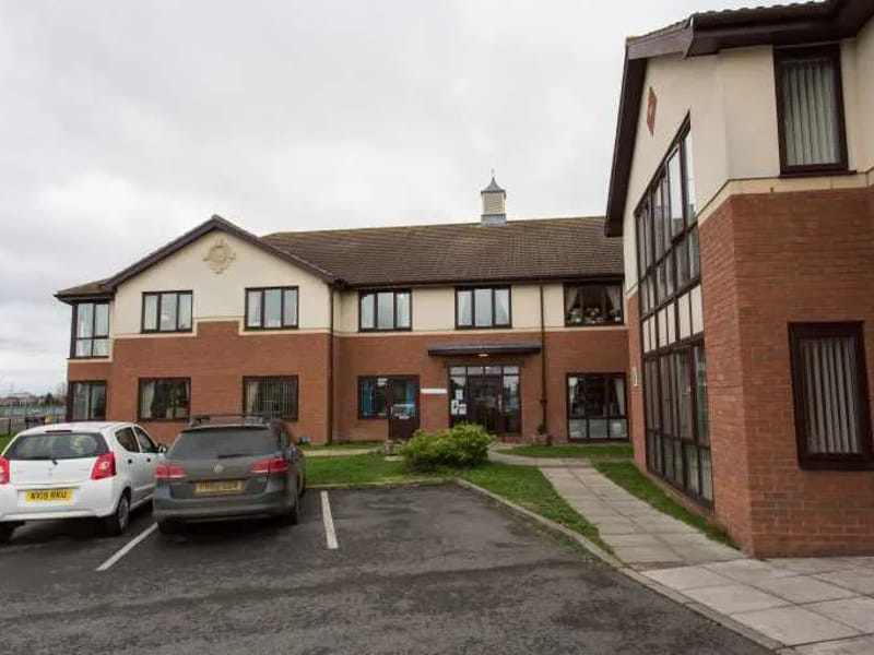 Allington House - Assisted Living in Billingham, England photo 2