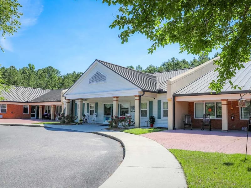 Southern Senior Living Community - Assisted Living in Adel, GA photo 4