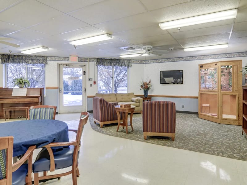 Hampton Nursing and Rehabilitation - Nursing Home in Bay City, MI photo 3