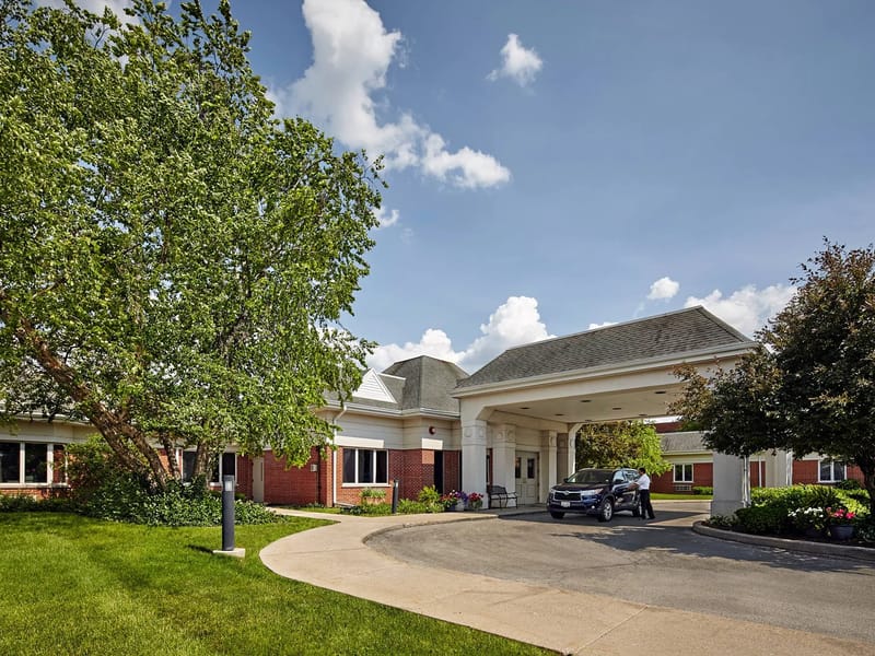 Lexington Sq Lifecare Elmhurst - Assisted Living in Elmhurst, IL photo 1
