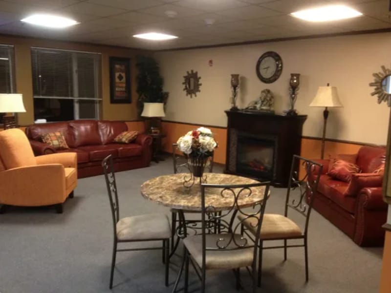 Bridgewood Health Care Center - Nursing Home in Kansas City, MO photo 3