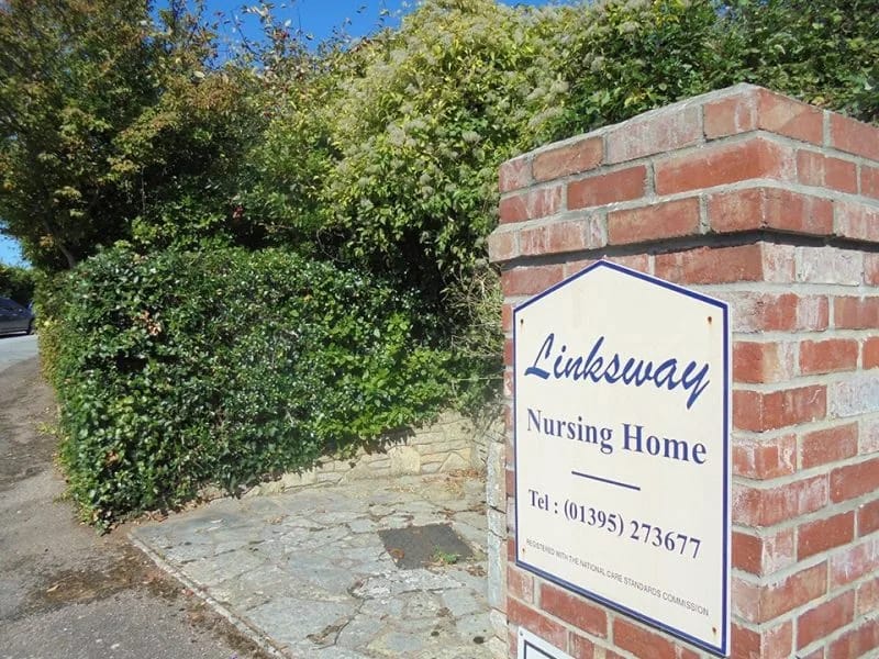 Linksway - Assisted Living in Exmouth, England photo 2